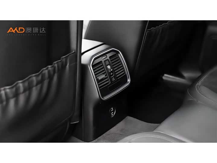 Фото 9 - Porsche Macan