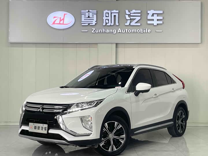 Фото 1 - Mitsubishi Eclipse Cross