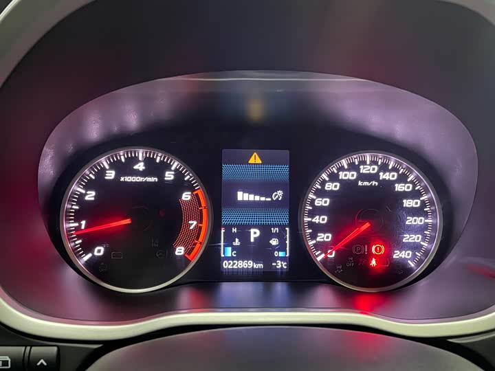 Фото 8 - Mitsubishi Eclipse Cross