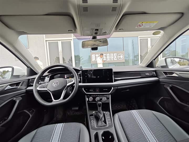 Фото 6 - Volkswagen Sagitar L