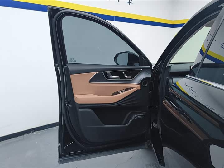 Фото 7 - Chery Tiggo 8L