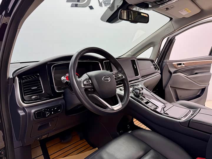 Фото 8 - GAC Trumpchi M8