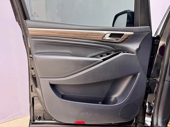 Фото 9 - GAC Trumpchi M8