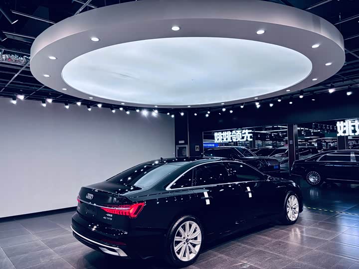 Фото 3 - Audi A6L