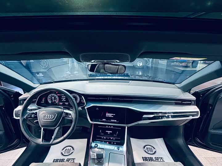 Фото 4 - Audi A6L