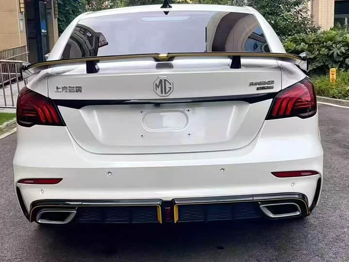 Фото 8 - MG Motor 6