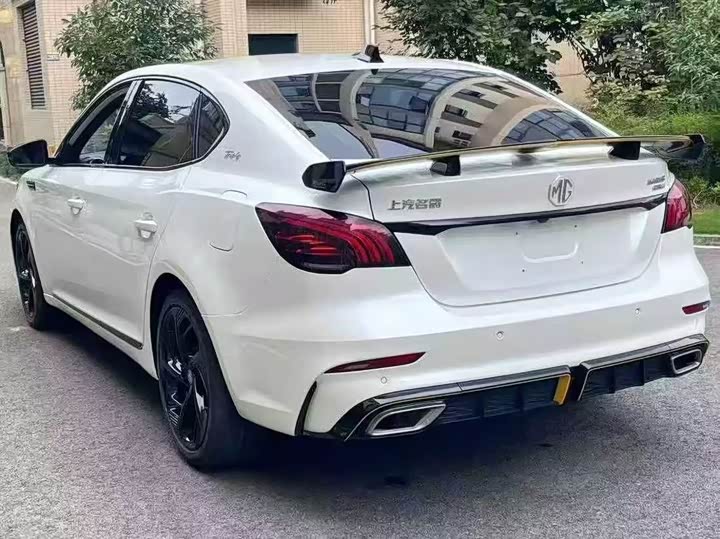 Фото 9 - MG Motor 6