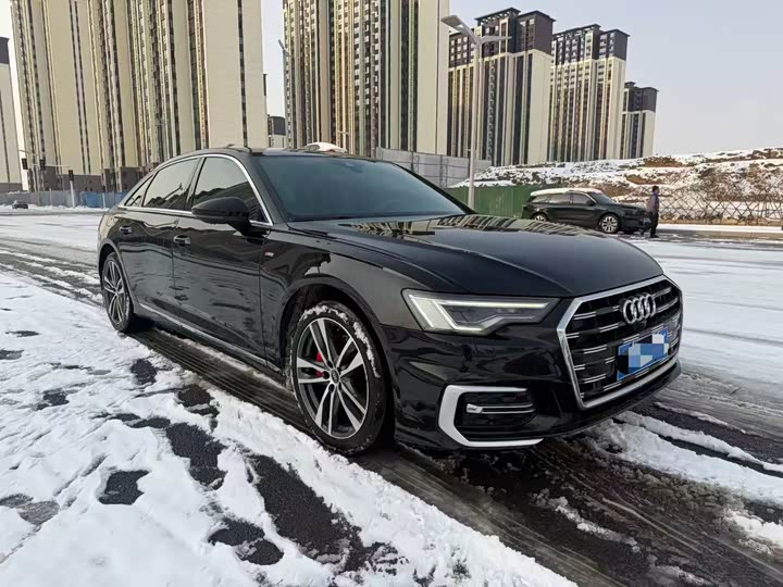 Фото 1 - Audi A6L