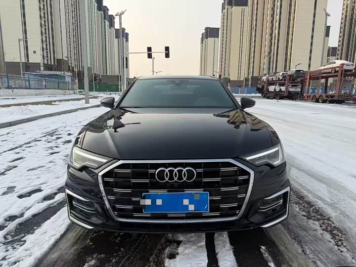 Фото 2 - Audi A6L