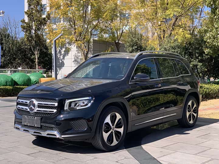 Фото 1 - Mercedes-Benz GLB-Class