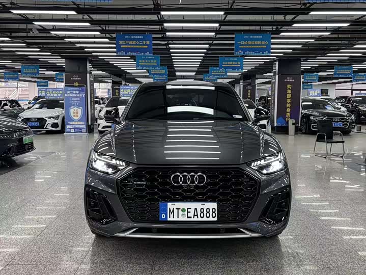 Фото 2 - Audi Q5L Sportback