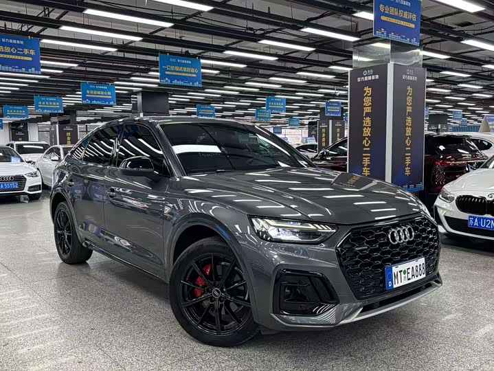 Фото 3 - Audi Q5L Sportback