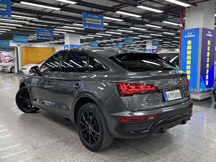 Фото 5 - Audi Q5L Sportback