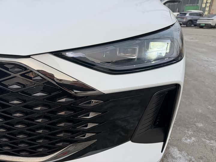 Фото 4 - Chery Arrizo 8 Pro