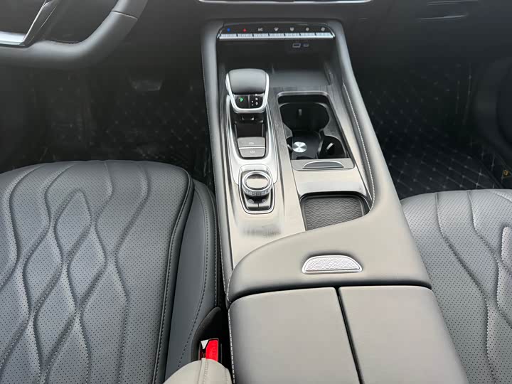 Фото 9 - Chery Arrizo 8 Pro