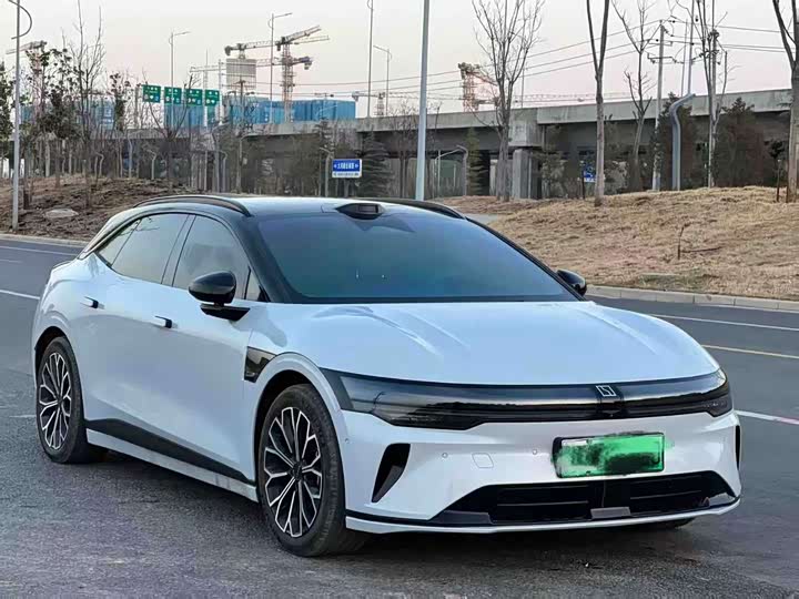 Фото 2 - Zeekr 007 GT