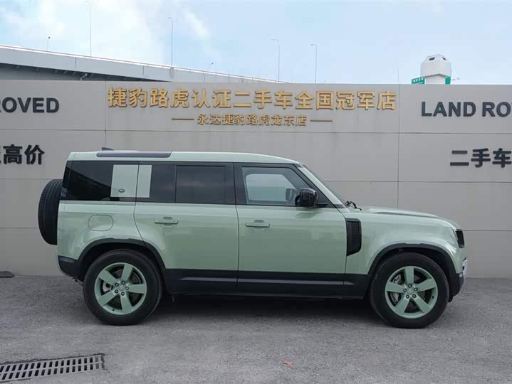 Фото 9 - Land Rover Defender