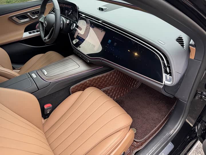 Фото 2 - Mercedes-Benz E-Class