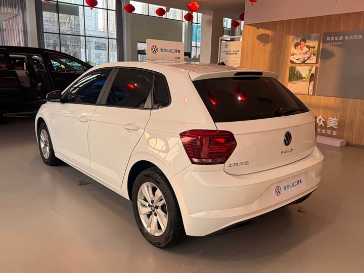 Фото 8 - Volkswagen Polo