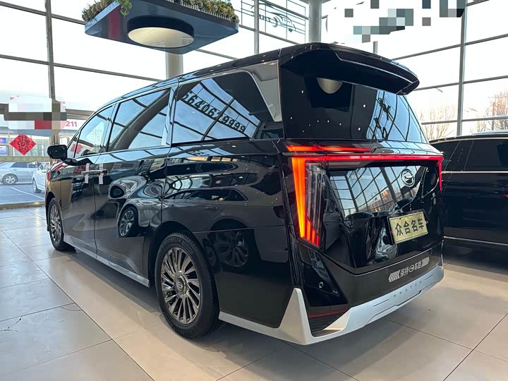 Фото 4 - GAC Trumpchi M8