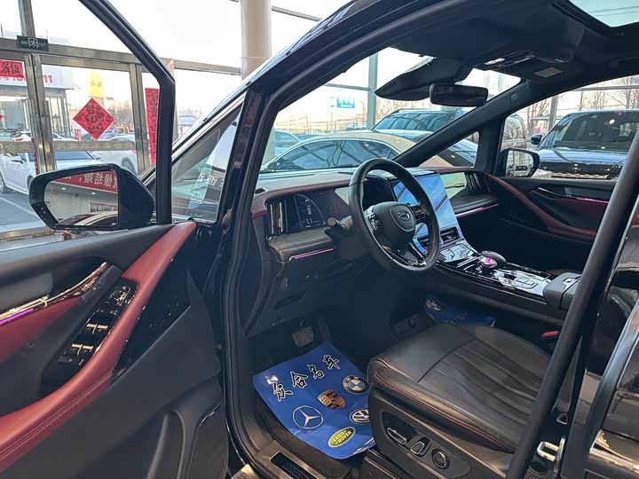 Фото 7 - GAC Trumpchi M8