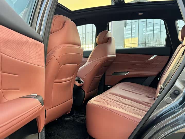 Фото 6 - Changan CS75 Plus