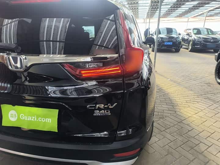 Фото 8 - Honda CR-V