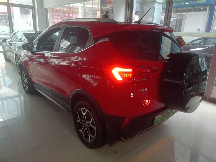 Фото 5 - BYD Yuan Pro