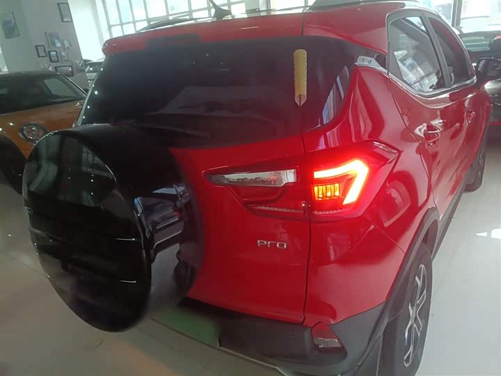 Фото 6 - BYD Yuan Pro