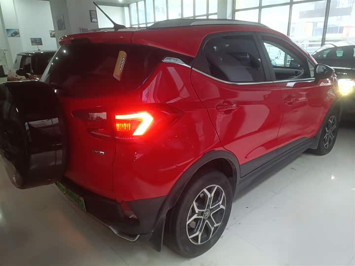 Фото 7 - BYD Yuan Pro