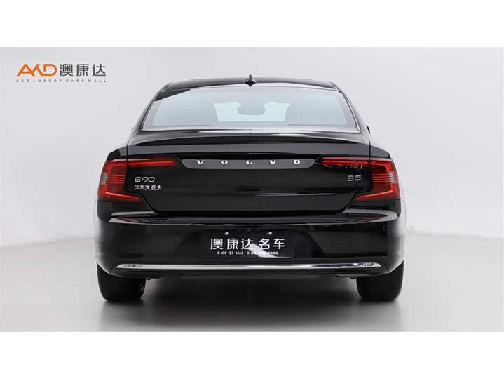 Фото 4 - Volvo S90