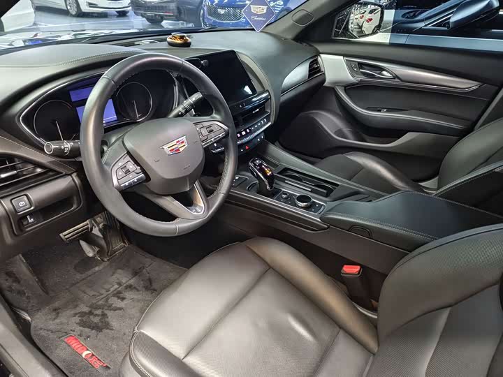 Фото 4 - Cadillac CT5