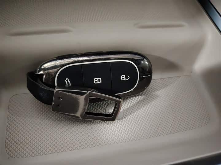 Фото 9 - LiXiang L9