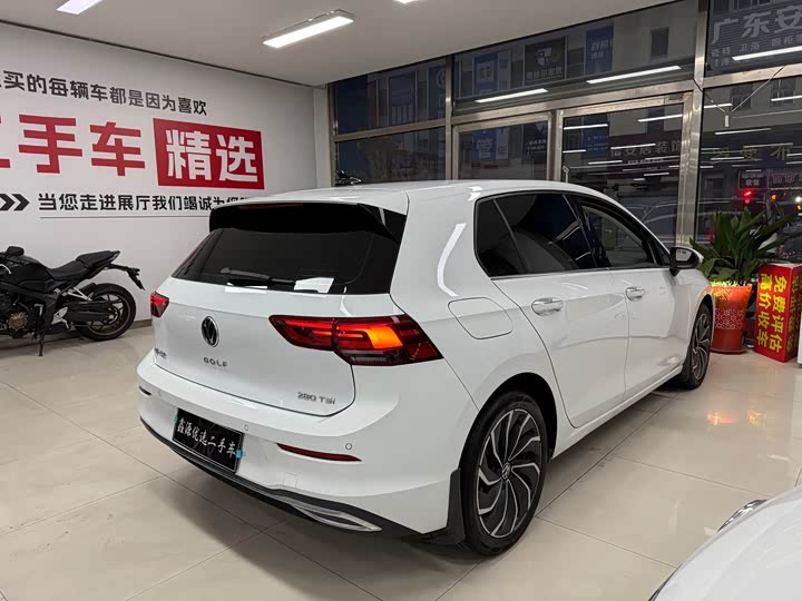 Фото 9 - Volkswagen Golf