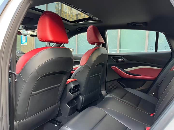 Фото 8 - MG Motor 5