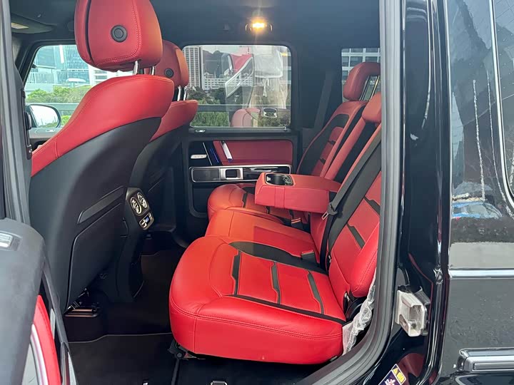 Фото 8 - Mercedes-Benz G-Class AMG