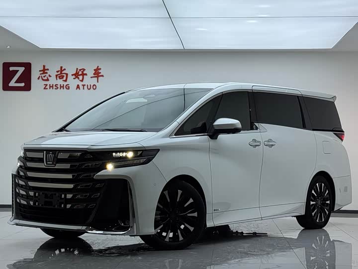 Фото 1 - Toyota Vellfire