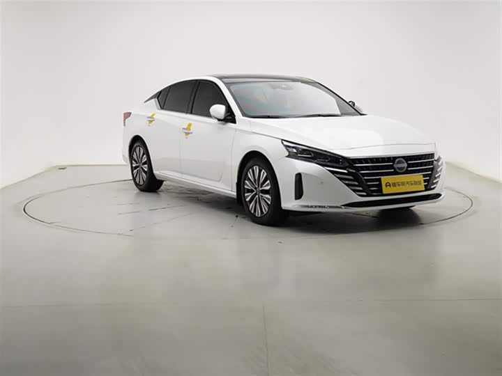 Фото 4 - Nissan Teana