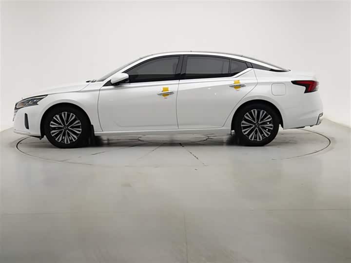 Фото 5 - Nissan Teana