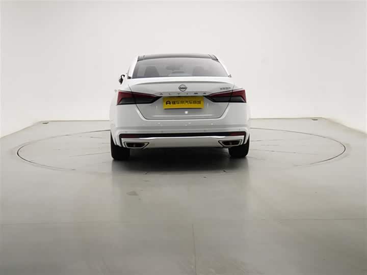 Фото 7 - Nissan Teana