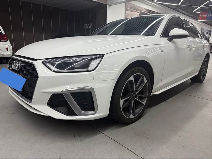 Фото 3 - Audi A4L