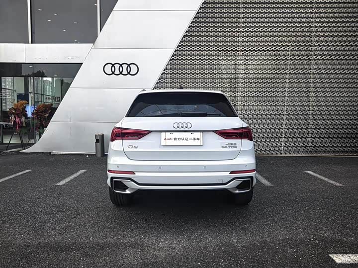 Фото 5 - Audi Q3