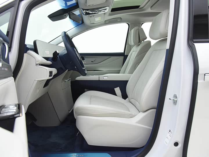 Фото 4 - Buick GL8 Hybrid