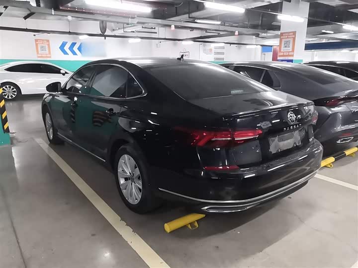 Фото 5 - Volkswagen Passat