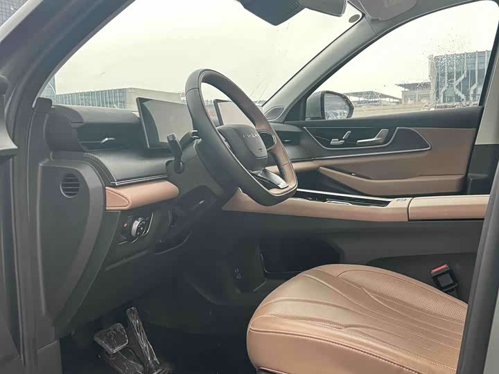 Фото 5 - Chery Tiggo 8L