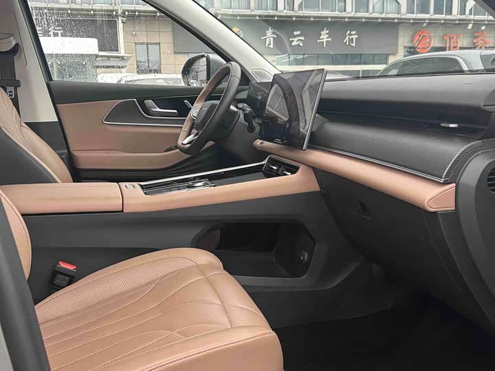 Фото 9 - Chery Tiggo 8L