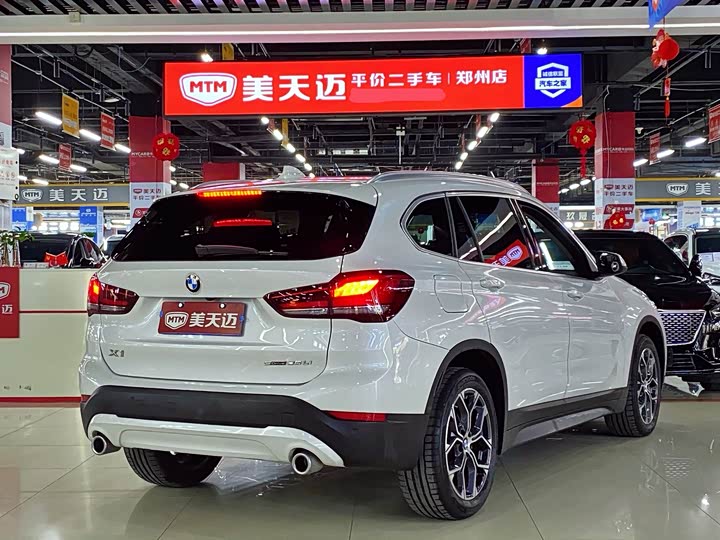 Фото 4 - BMW X1