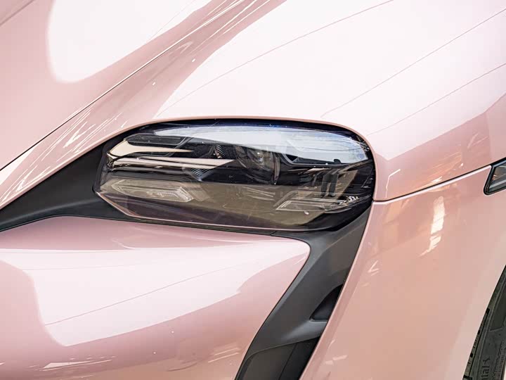 Фото 6 - Porsche Taycan