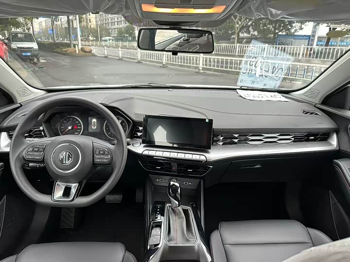 Фото 6 - MG Motor 5