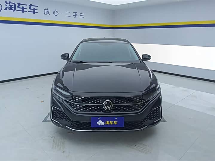 Фото 2 - Volkswagen Passat